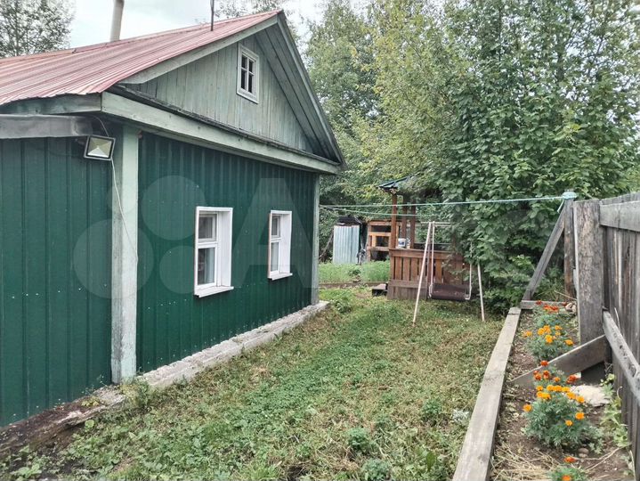 Дом 25,4 м² на участке 14 сот.