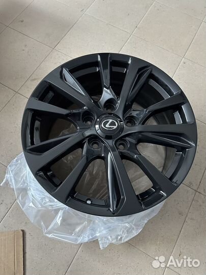 R20 Новые Диски Black Toyota Land Cruiser 200