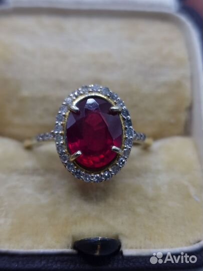 Кольцо с рубином и бриллиантами
