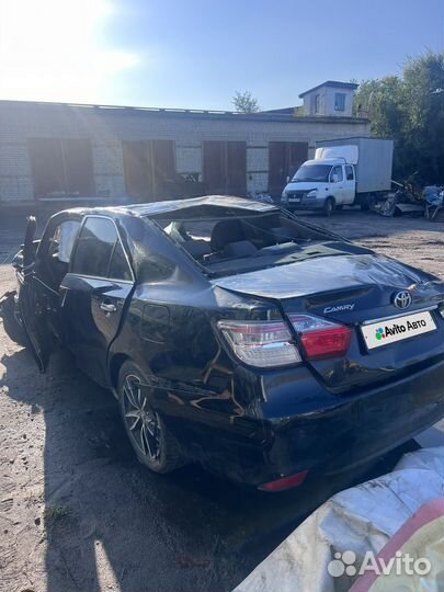 Toyota Camry 2.5 AT, 2017, битый, 100 000 км