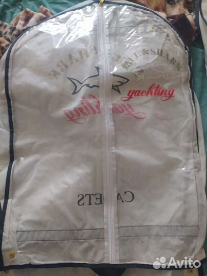 Фирменные чехлы для одежды