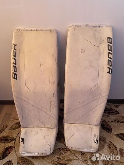 Вратарская хоккейная форма