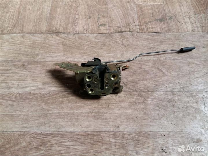 Замок двери передней правой Opel Corsa B 1993-2000