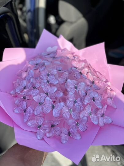 Букет бабочек светящихся