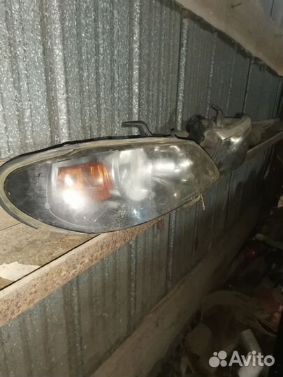 Фара Nissan almera n16
