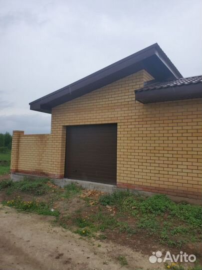 Секционные ворота