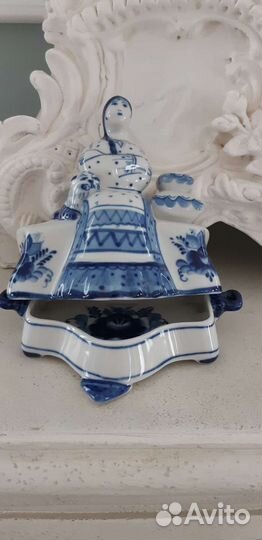 Шкатулка, масленка Гжель