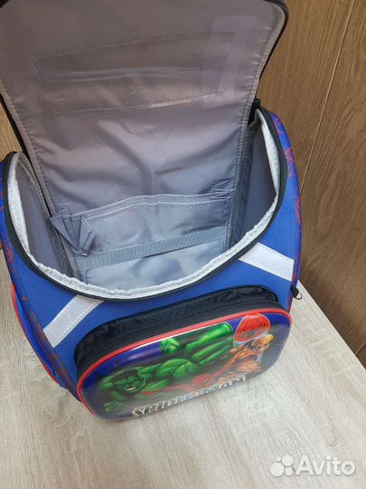 Рюкзак школьный