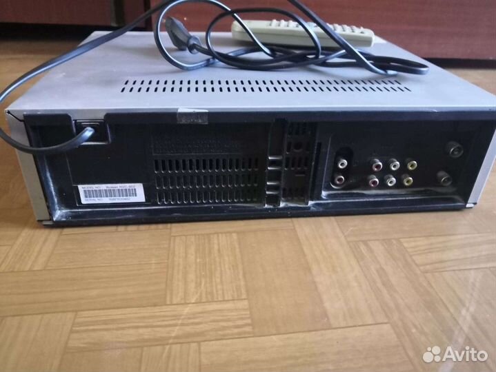 Видеомагнитофон Rolsen