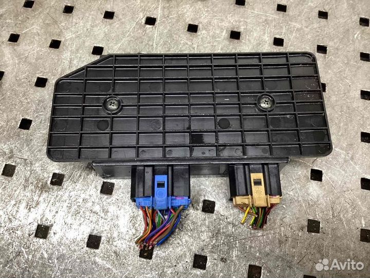 Блок комфорта Volkswagen Passat