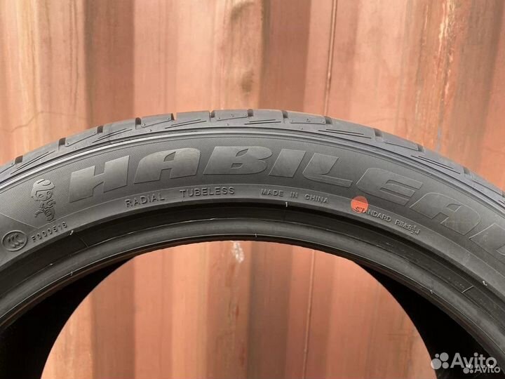 Habilead HF330 245/40 R18 97W