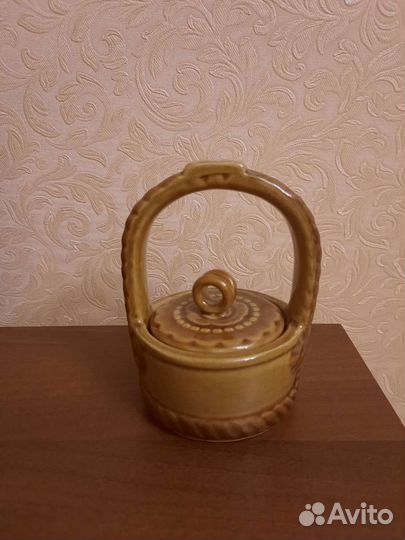 Керамическая шкатулка для хранения мелочей