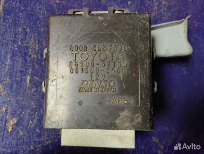 Блок управления дверьми Toyota Bb NCP 1nzfe