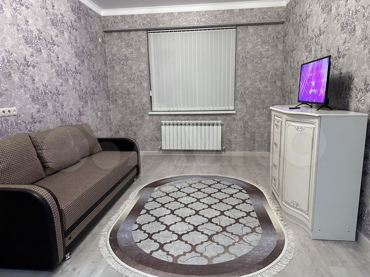 2-к. квартира, 90 м², 10/10 эт.