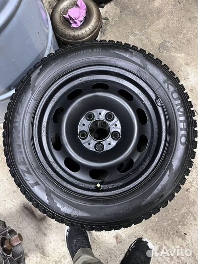Kumho I'Zen KW22 205/60 R16