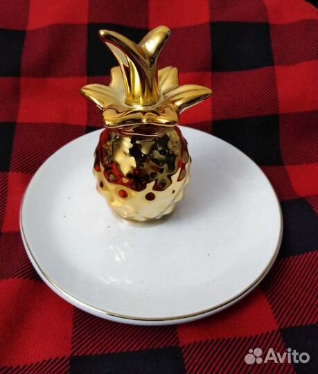 Тарелка декоративная для украшений