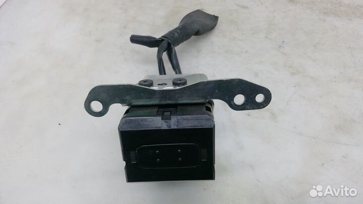 Замок зажигания Toyota Corolla Verso (2001-2009)