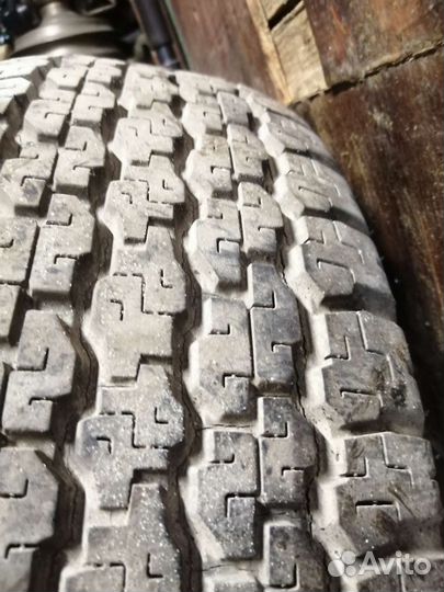 Bridgestone Dueler A/T 225/80 R15