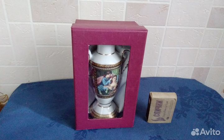 Фарфоровые вазочки, тарелки доя оливок