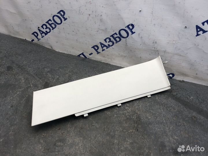 Зад лев обшивка стойки Focus 3