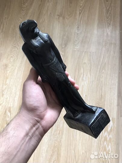 Египетская статуэтка