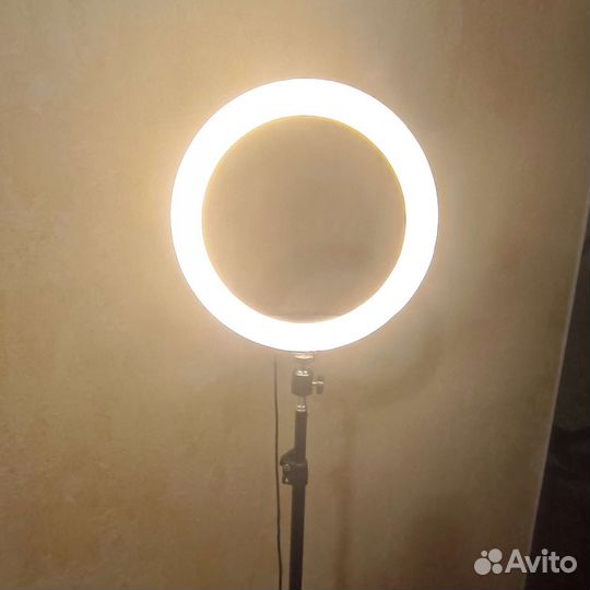 Кольцевая лампа 30см