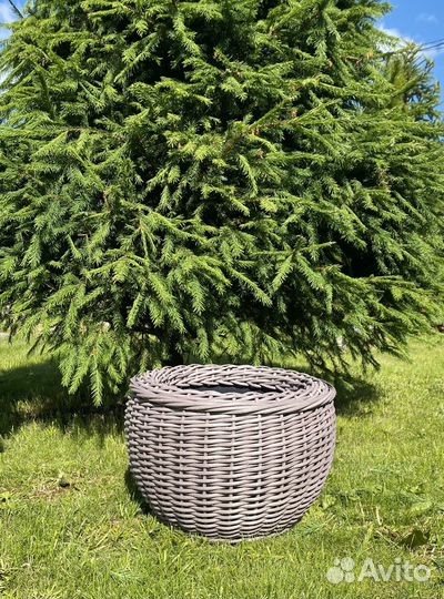 Кашпо, корзины из искусственного ротанга