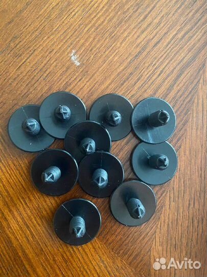 Клипсы для защиты от брызг автомобиля