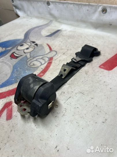 Ремень безопасности задний правый Ford Mondeo 3