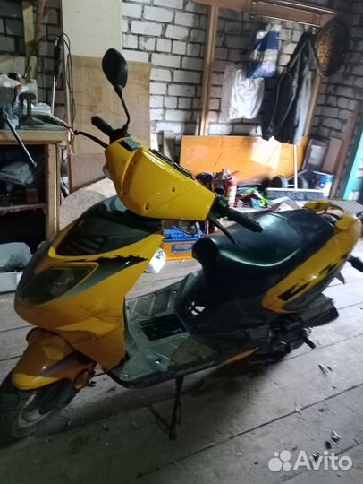 Скутер Рейсер