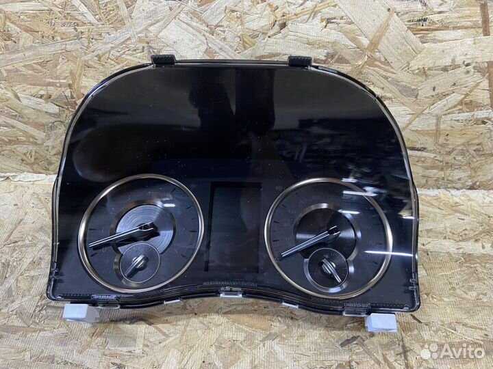 Щиток приборов Toyota Alphard III