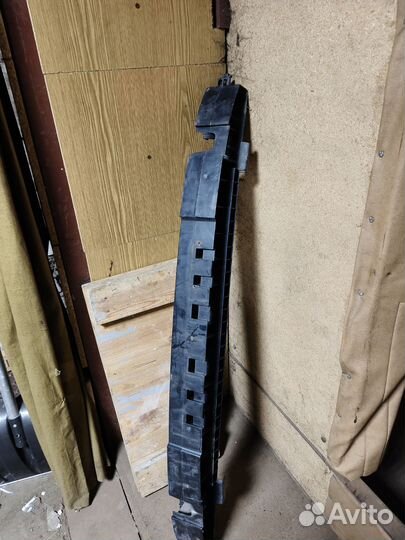 Усилитель переднего бампера на Citroen c5x7