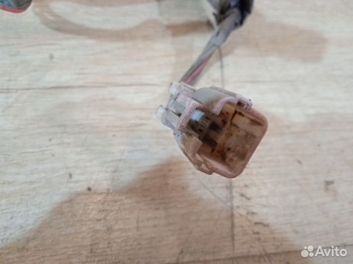 Жгут проводов двери багажного отсека Toyota Carina