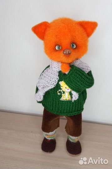 Интерьерная вязанная игрушка