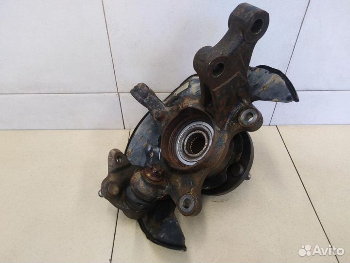 Кулак поворотный передний левый Corolla E12 2001-2