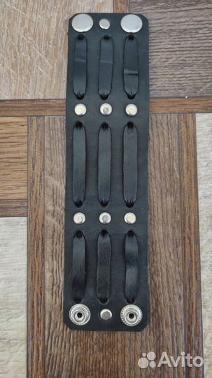 Браслет-напульсник из натуральной кожи