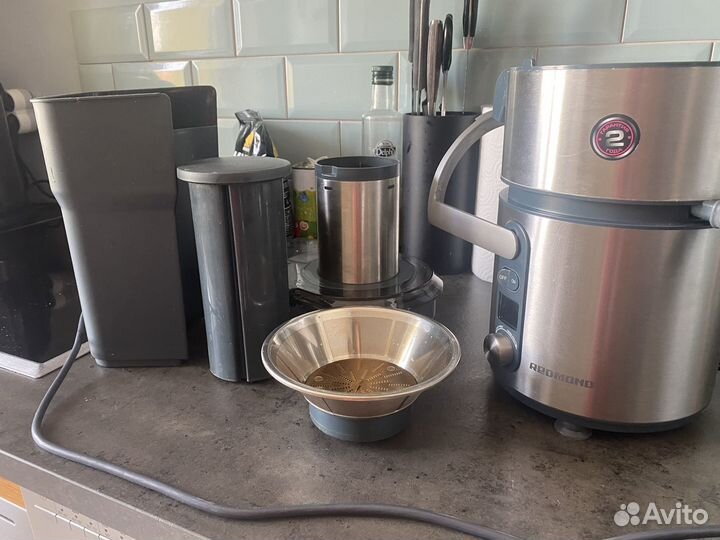 Соковыжималка Redmond Rd-M908