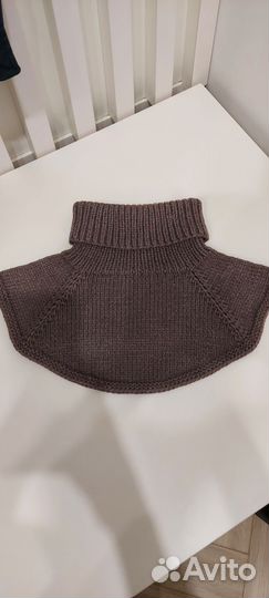 Манишка вязаная