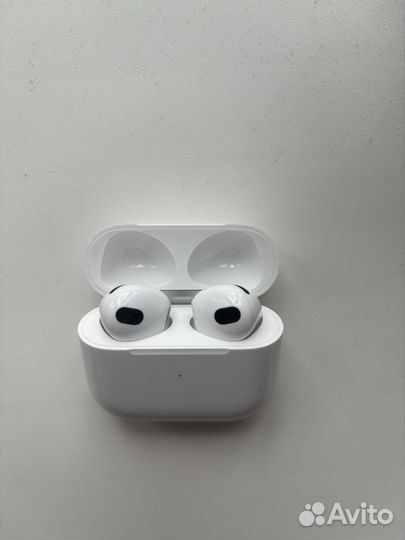 Наушники Apple AirPods (3-го поколения)