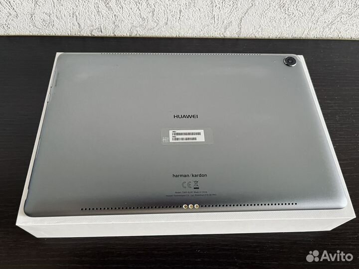 Планшет Huawei MediaPad M5 64Gb LTE (CMR-AL09)