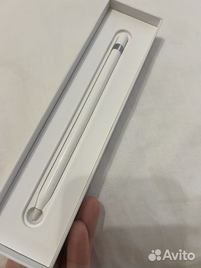 Планшет apple iPad со стилусом и клавиатурой