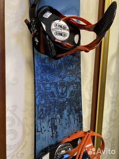 Сноуборд с креплениями