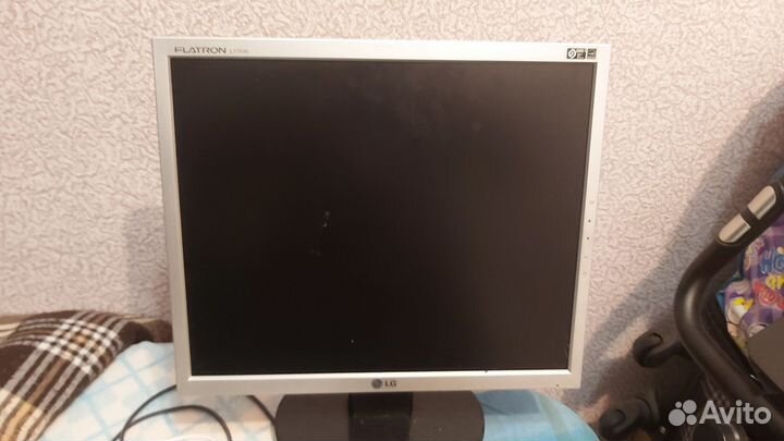 Монитор LG flatron l1753s