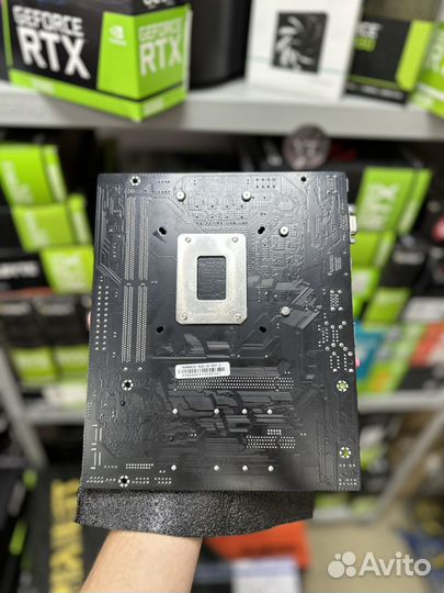 Материнская плата b660 huananzhi + память 32Gb