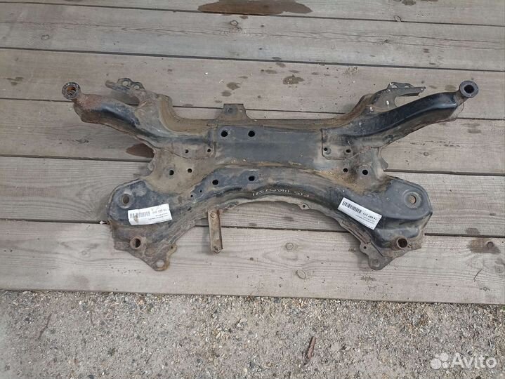 Toyota corolla 150 балка подмоторная