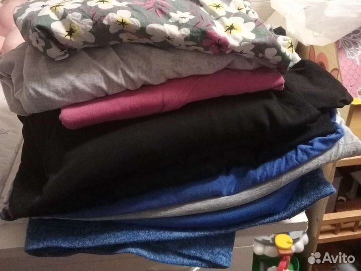 Пакет женских вещей 60/62 размера