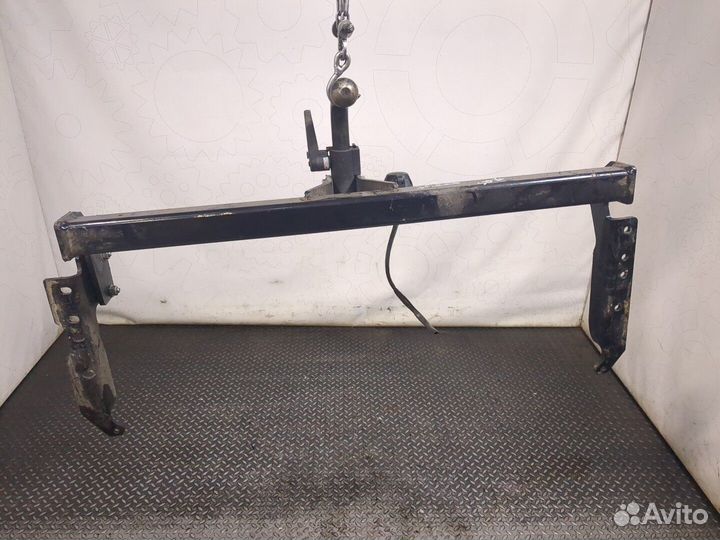 Прицепное устройство Subaru Impreza (G10), 1993