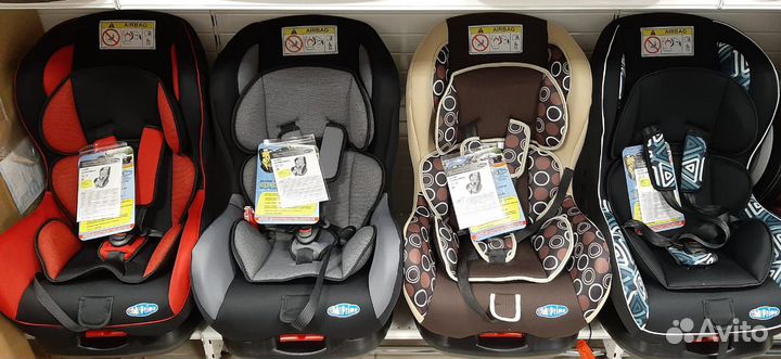 Автокресло с рождения до 3-4 лет новые
