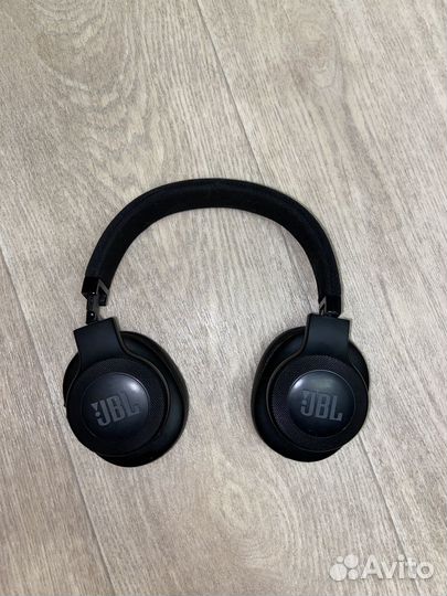 Беспроводные наушники jbl e55bt