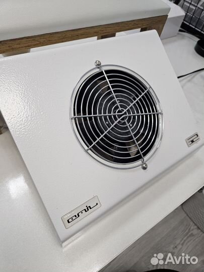 Маникюрный пылесос Emil x2